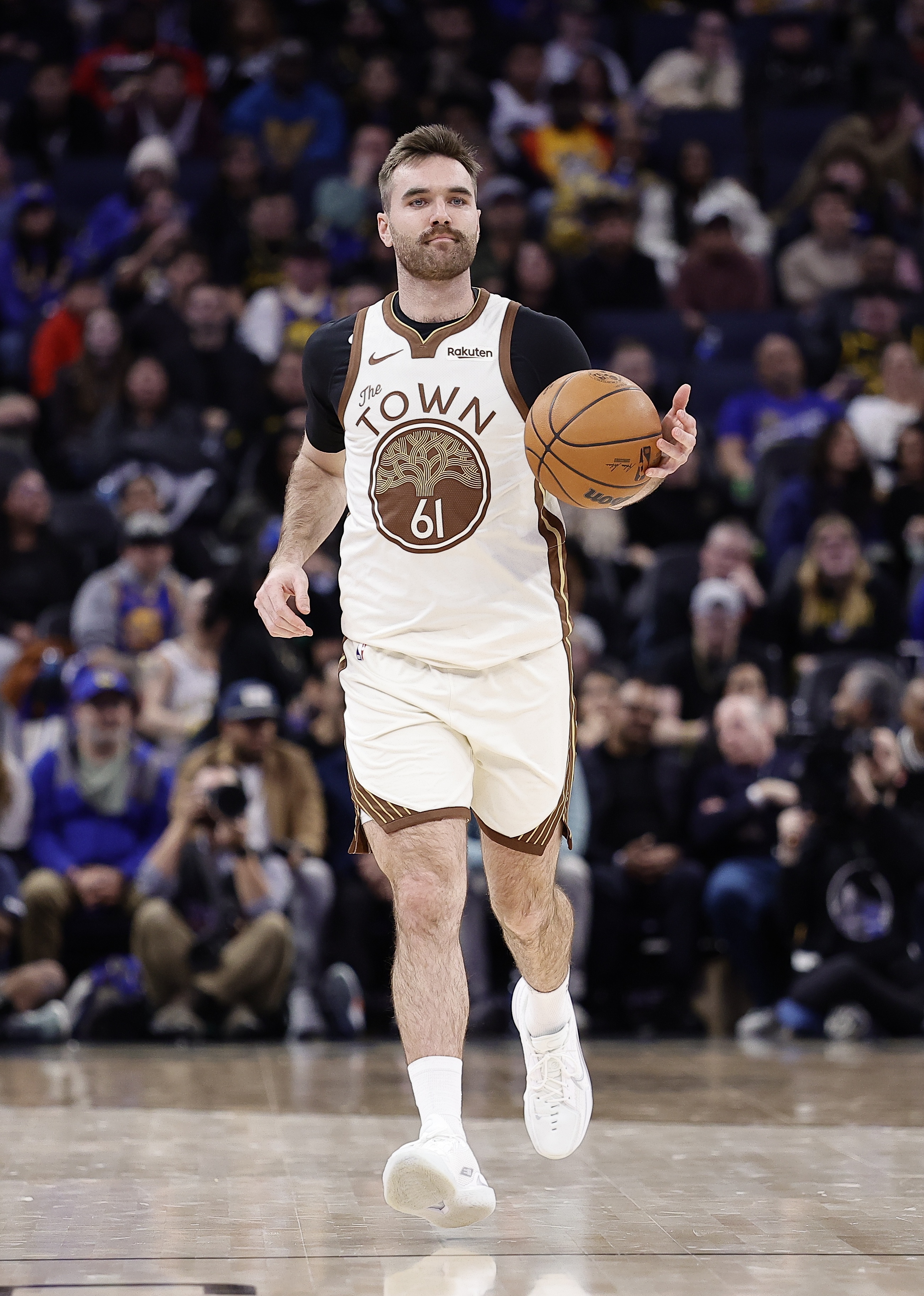 NINE GAMES-科尔：斯潘塞就是个斗士 他得到的一切都是自己拼来的