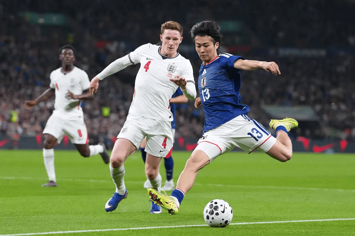 九游电脑版-中村敬斗：助攻那球看到有空位就传了，大概一半是凭感觉的